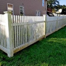 Service - Residential Fence Cleaning 3